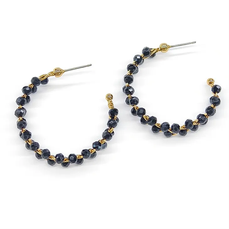 Cercel cu cerc cu margele negre