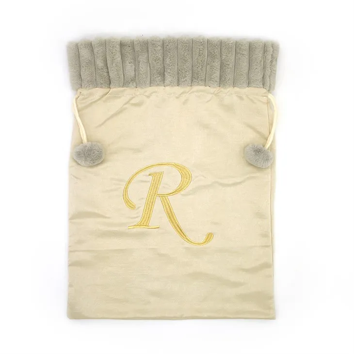 Ciorapi de Crăciun cu scrisoare uriașă